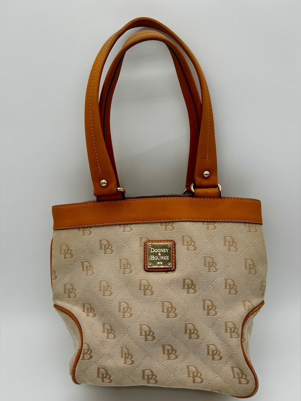 Vintage Dooney & Bourke Beige Greta Shoulder Bag Tote Purse